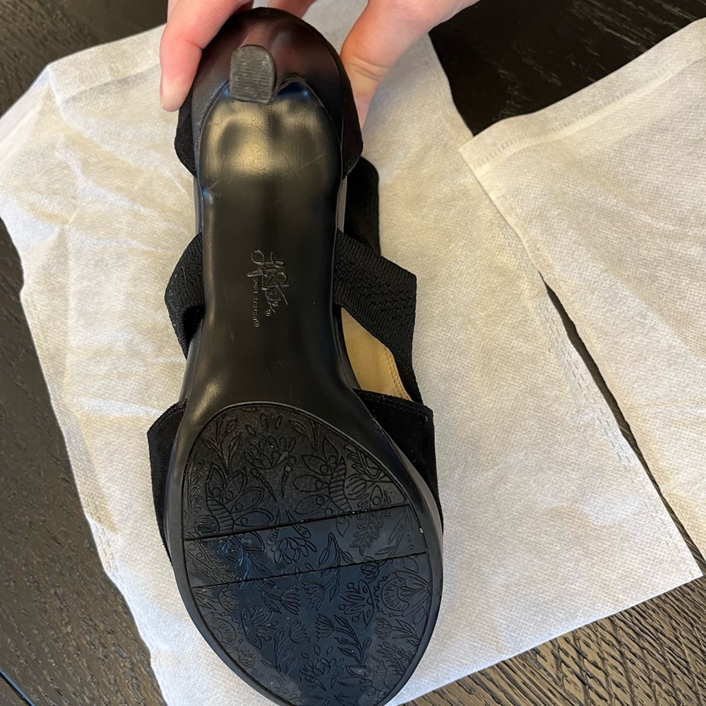 LIKE NEW LIFESTRIDE HEELS, BLACK SIZE 11 - Picture 3 of 7